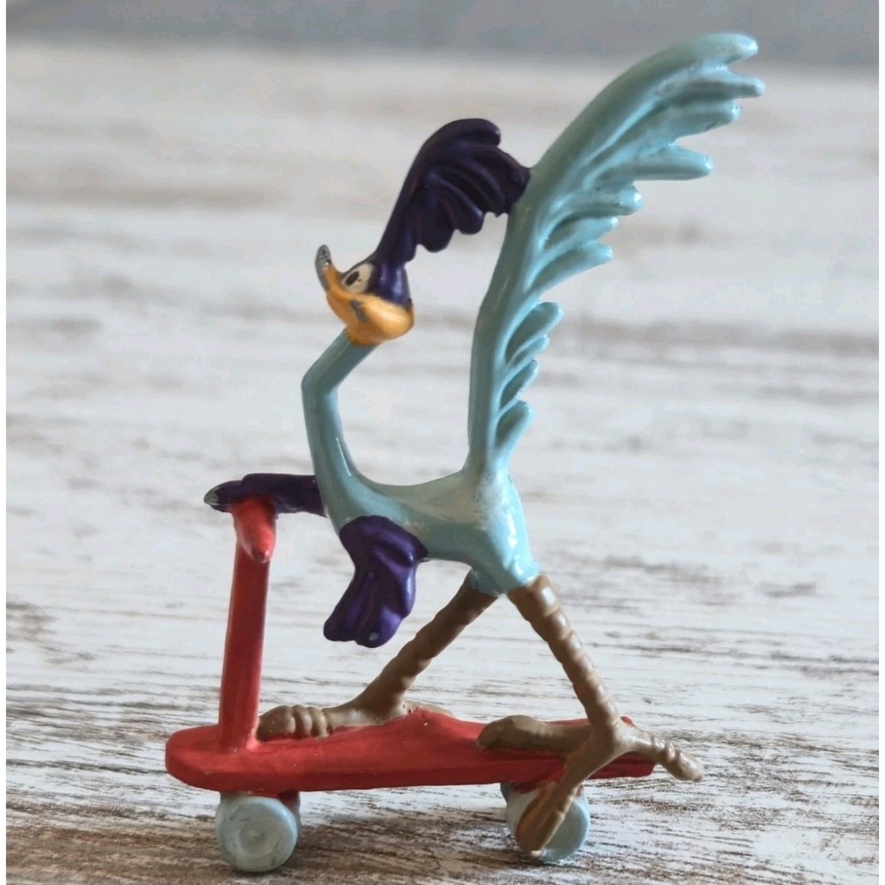 Vintage 1988 Looney Tunes Road Runner Die-Cast Figure on Scooter - GWB 88